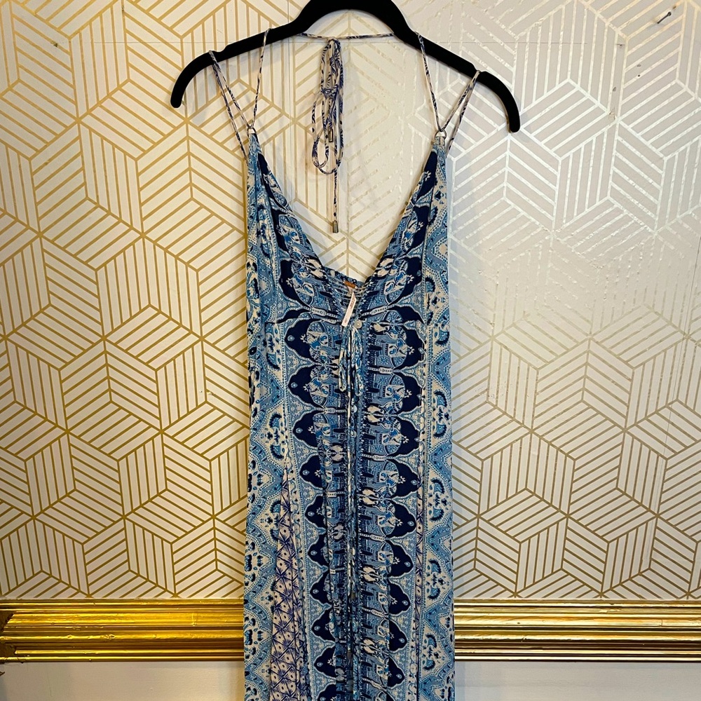 Free people midi dress (never worn w/Tags off) perfect condition